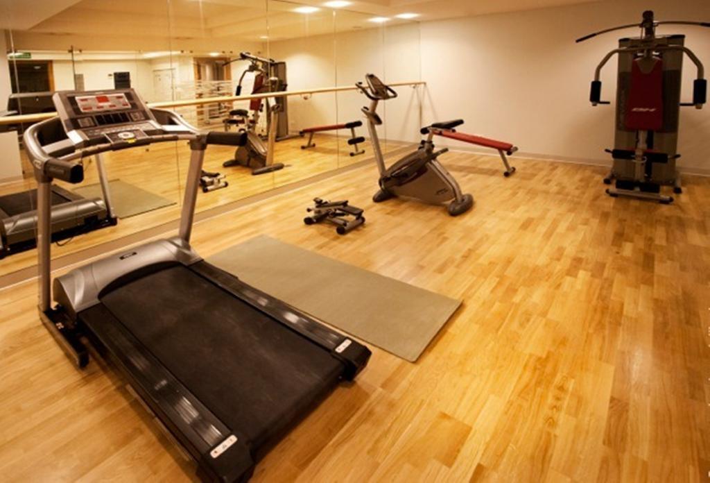 Waterlane Pool & Gym Apartments Гданьск Экстерьер фото